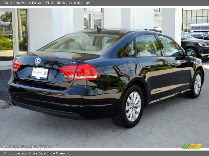 Black / Cornsilk Beige 2013 Volkswagen Passat 2.5L SE