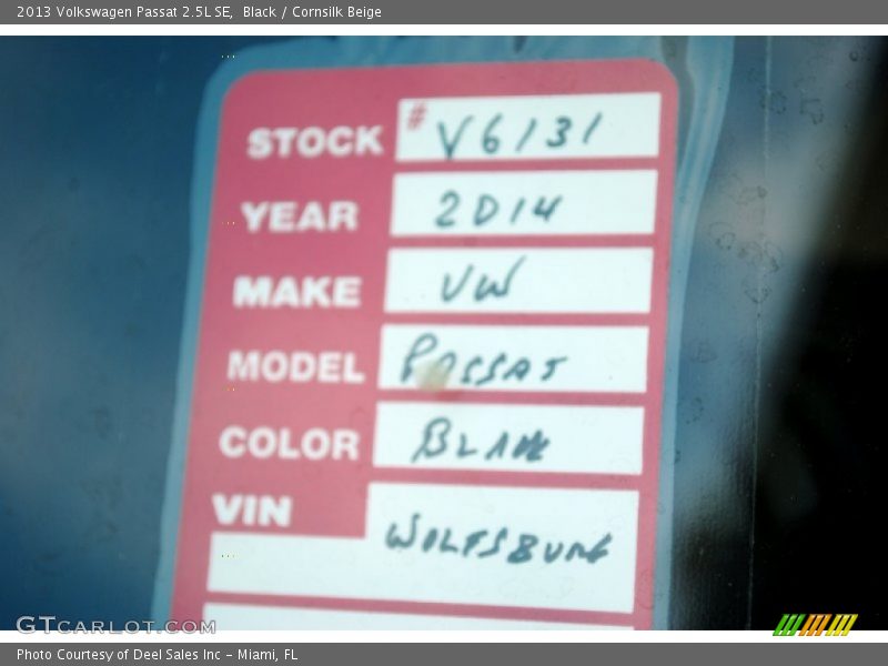 Black / Cornsilk Beige 2013 Volkswagen Passat 2.5L SE