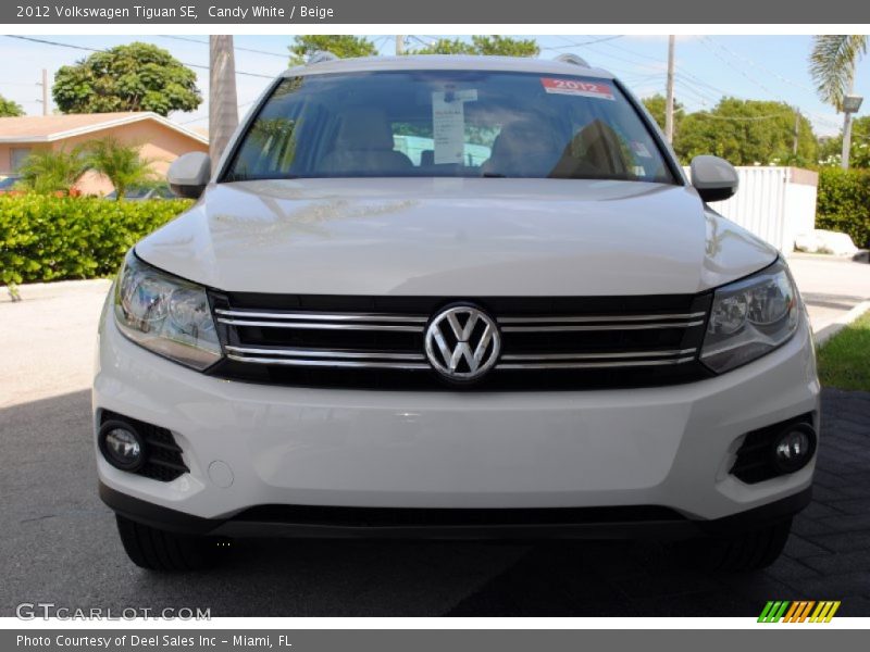 Candy White / Beige 2012 Volkswagen Tiguan SE