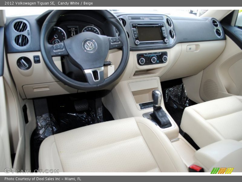 Candy White / Beige 2012 Volkswagen Tiguan SE