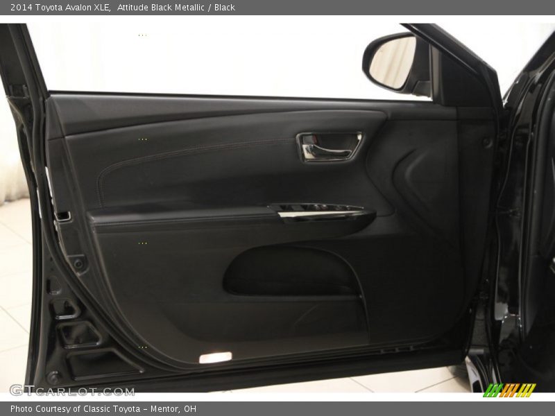 Attitude Black Metallic / Black 2014 Toyota Avalon XLE