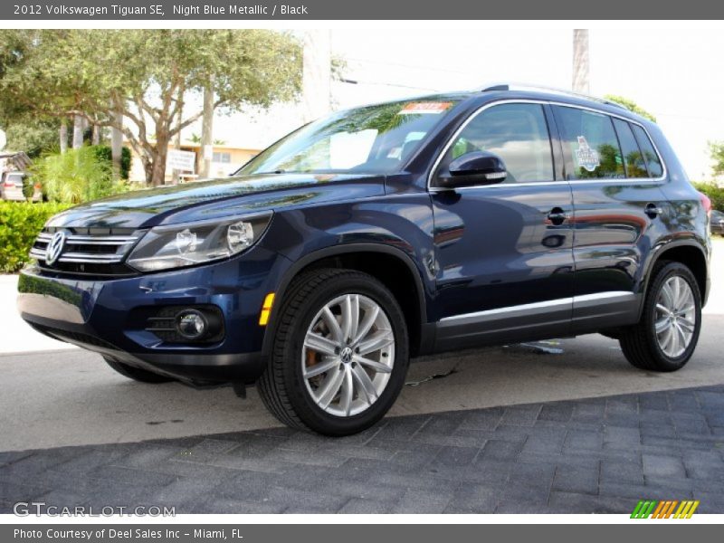 Night Blue Metallic / Black 2012 Volkswagen Tiguan SE