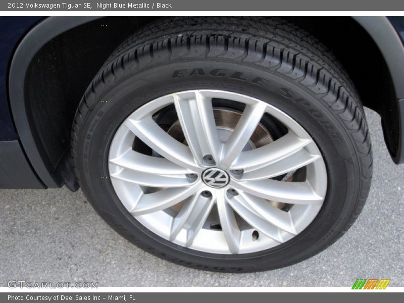 Night Blue Metallic / Black 2012 Volkswagen Tiguan SE