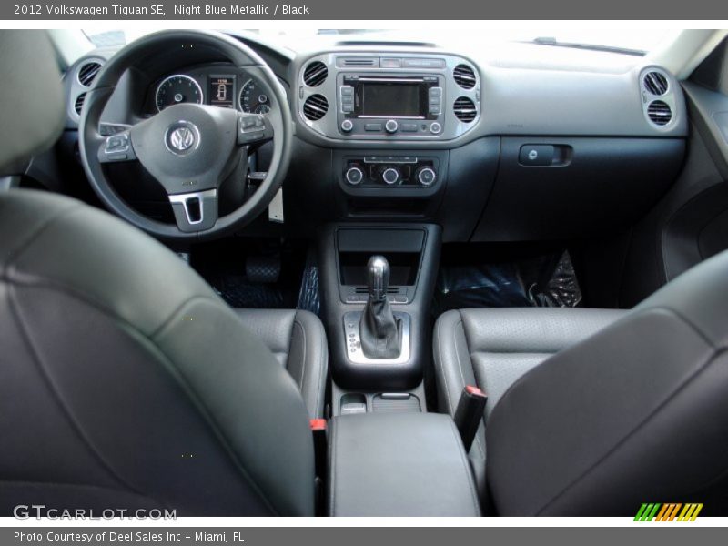 Night Blue Metallic / Black 2012 Volkswagen Tiguan SE