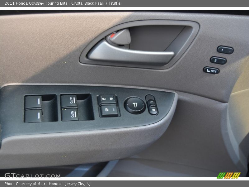Crystal Black Pearl / Truffle 2011 Honda Odyssey Touring Elite