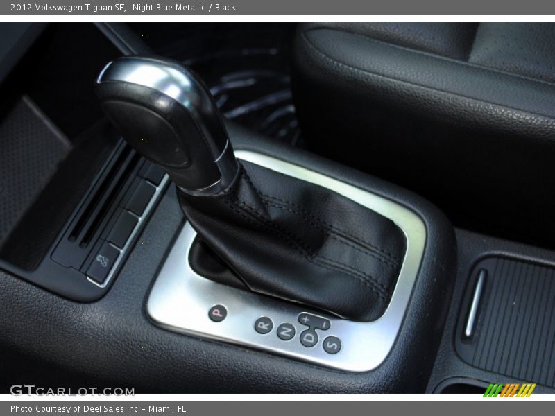 Night Blue Metallic / Black 2012 Volkswagen Tiguan SE