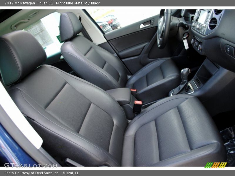 Night Blue Metallic / Black 2012 Volkswagen Tiguan SE
