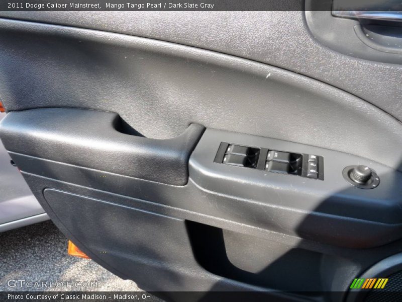 Mango Tango Pearl / Dark Slate Gray 2011 Dodge Caliber Mainstreet