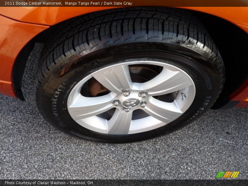Mango Tango Pearl / Dark Slate Gray 2011 Dodge Caliber Mainstreet