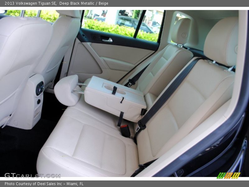 Deep Black Metallic / Beige 2013 Volkswagen Tiguan SE