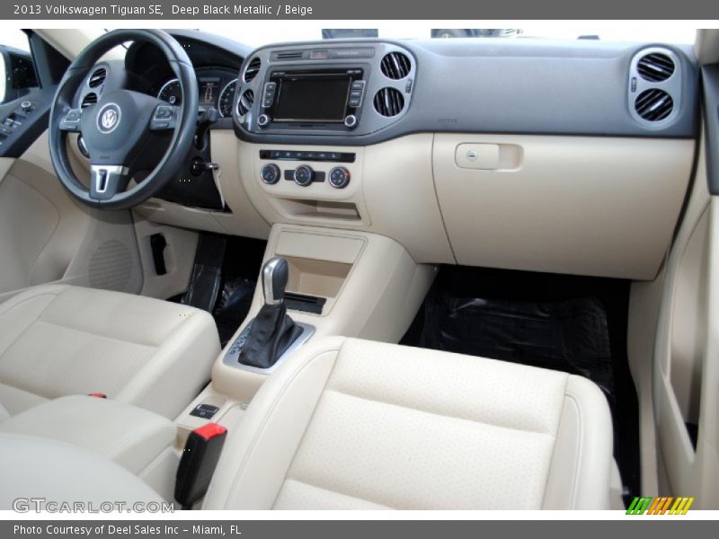 Deep Black Metallic / Beige 2013 Volkswagen Tiguan SE