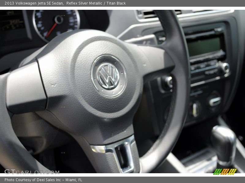 Reflex Silver Metallic / Titan Black 2013 Volkswagen Jetta SE Sedan