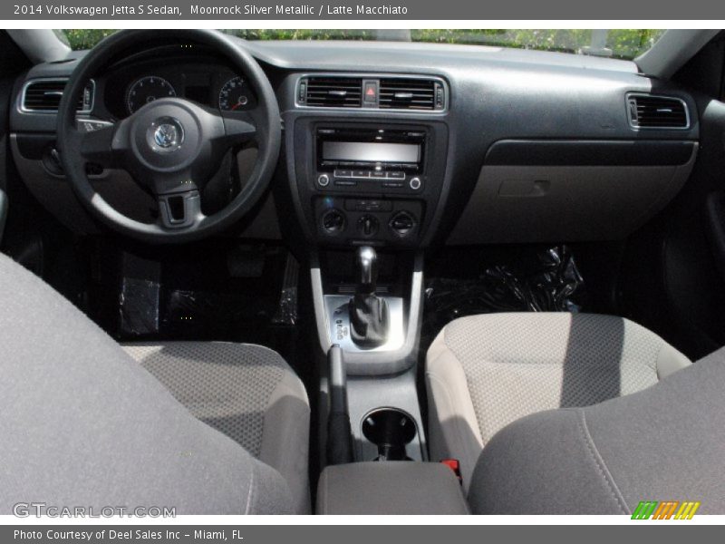 Moonrock Silver Metallic / Latte Macchiato 2014 Volkswagen Jetta S Sedan