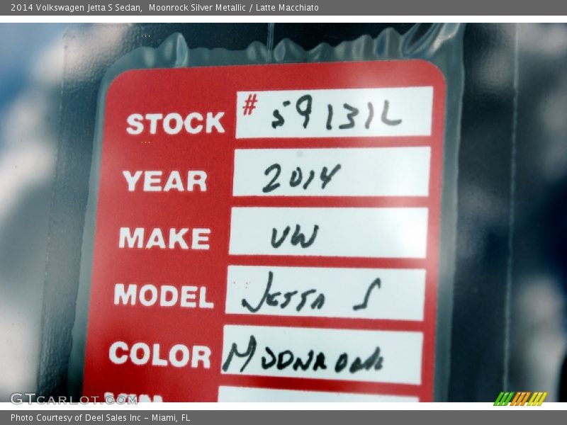 Moonrock Silver Metallic / Latte Macchiato 2014 Volkswagen Jetta S Sedan