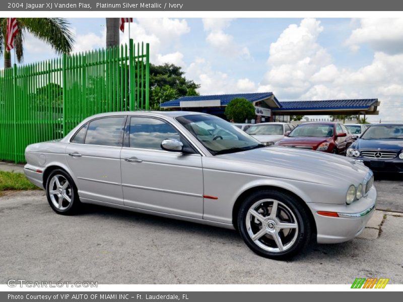 Platinum Silver Metallic / Ivory 2004 Jaguar XJ Vanden Plas