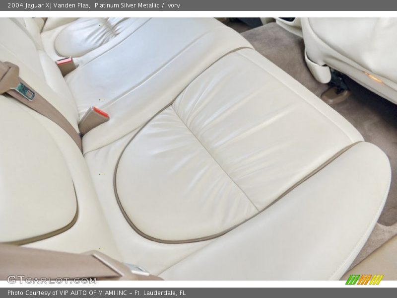 Platinum Silver Metallic / Ivory 2004 Jaguar XJ Vanden Plas
