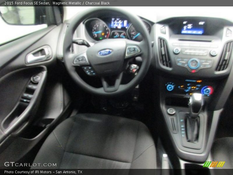 Magnetic Metallic / Charcoal Black 2015 Ford Focus SE Sedan