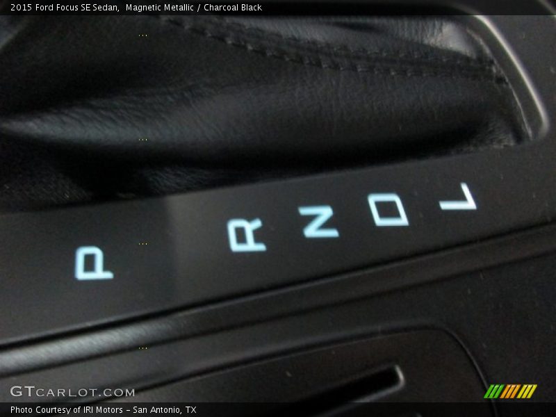 Magnetic Metallic / Charcoal Black 2015 Ford Focus SE Sedan