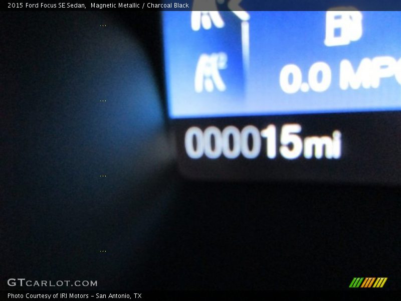 Magnetic Metallic / Charcoal Black 2015 Ford Focus SE Sedan