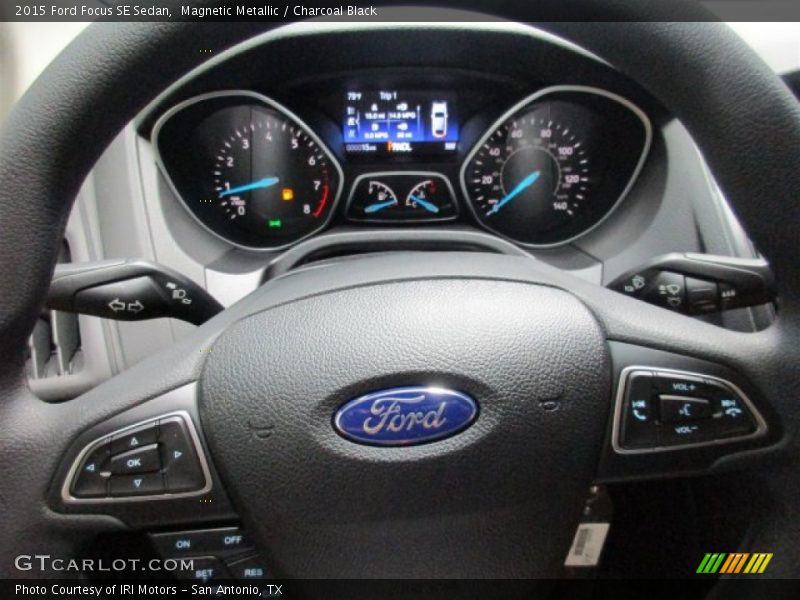 Magnetic Metallic / Charcoal Black 2015 Ford Focus SE Sedan