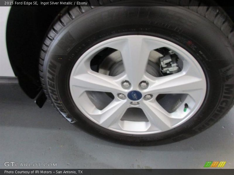 Ingot Silver Metallic / Ebony 2015 Ford Edge SE