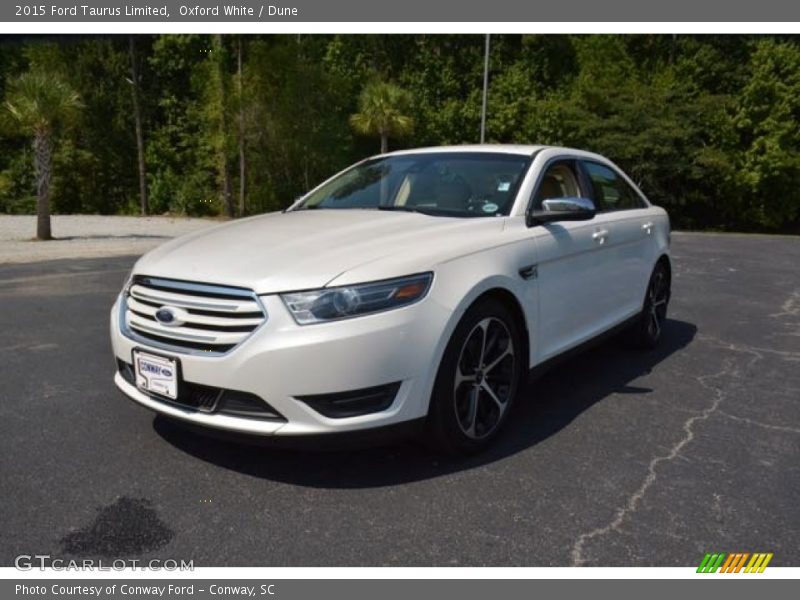 Oxford White / Dune 2015 Ford Taurus Limited