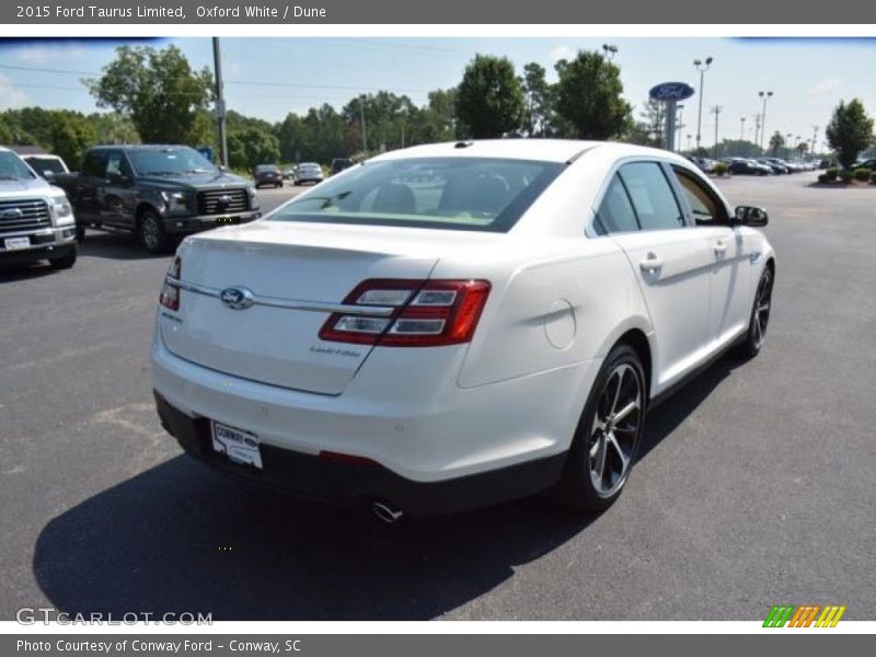 Oxford White / Dune 2015 Ford Taurus Limited
