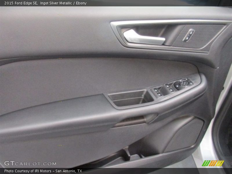 Ingot Silver Metallic / Ebony 2015 Ford Edge SE
