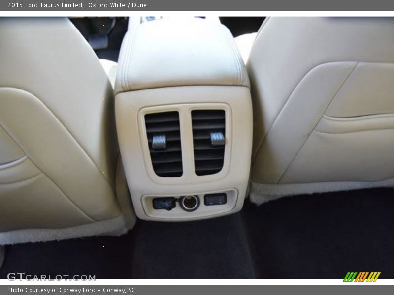 Oxford White / Dune 2015 Ford Taurus Limited