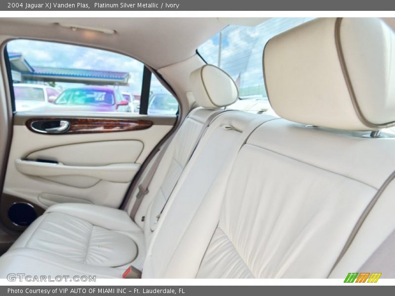 Platinum Silver Metallic / Ivory 2004 Jaguar XJ Vanden Plas