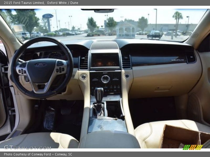 Oxford White / Dune 2015 Ford Taurus Limited