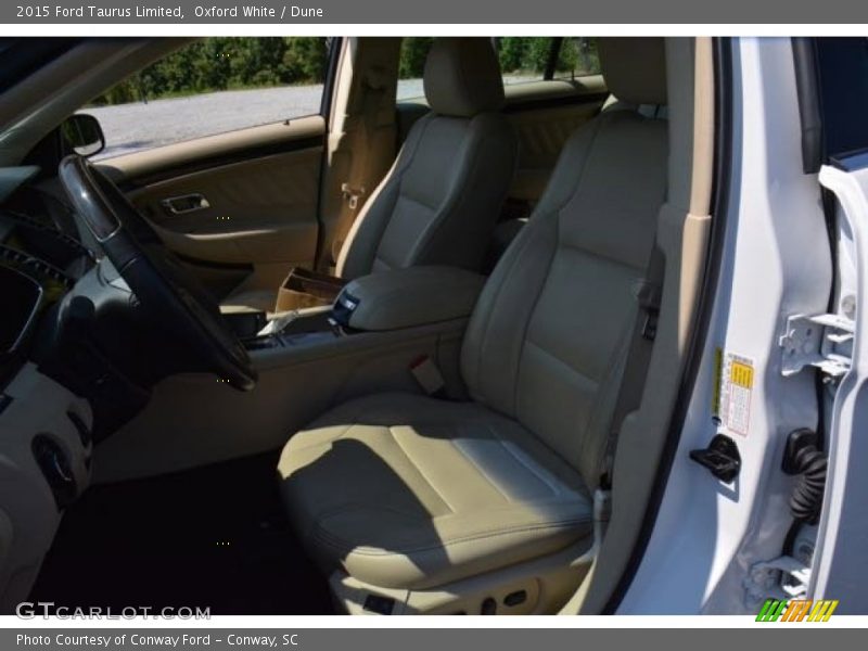 Oxford White / Dune 2015 Ford Taurus Limited