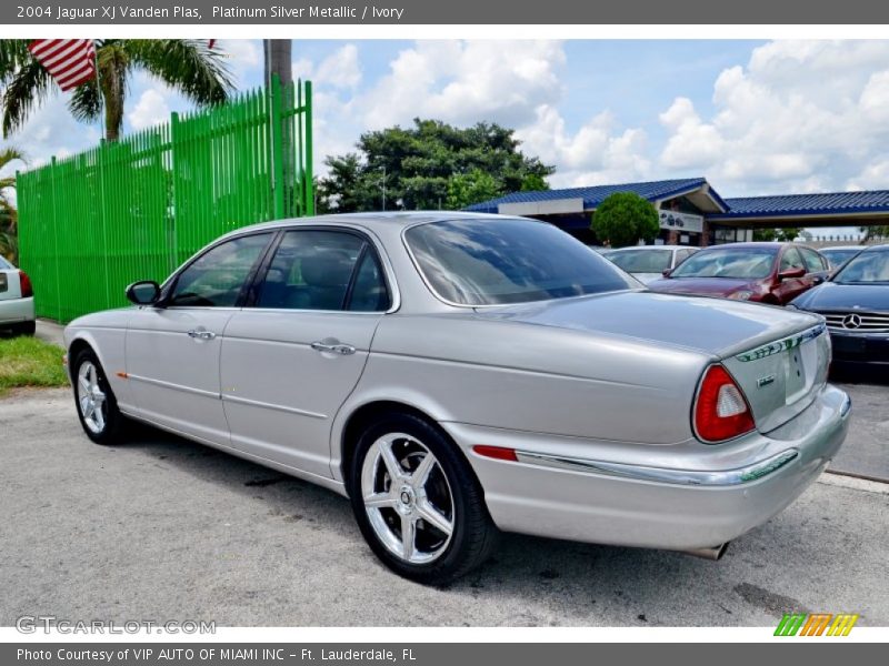 Platinum Silver Metallic / Ivory 2004 Jaguar XJ Vanden Plas