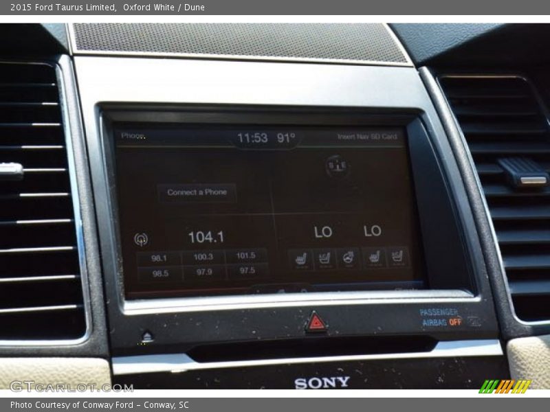 Oxford White / Dune 2015 Ford Taurus Limited