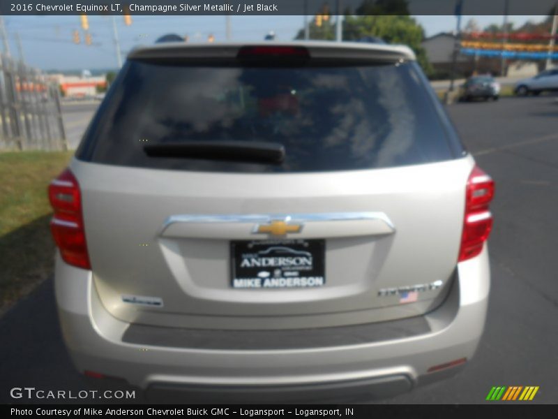 Champagne Silver Metallic / Jet Black 2016 Chevrolet Equinox LT