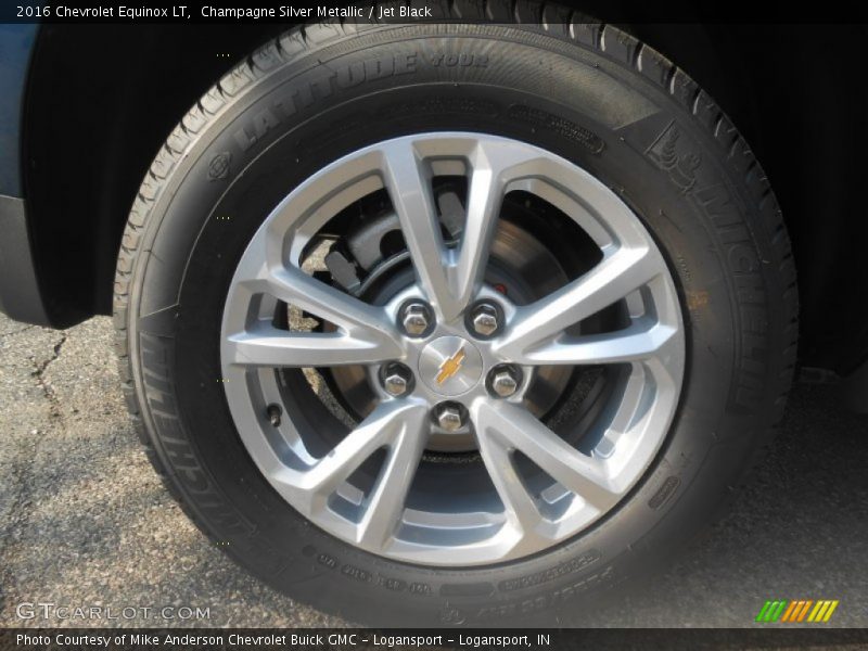Champagne Silver Metallic / Jet Black 2016 Chevrolet Equinox LT