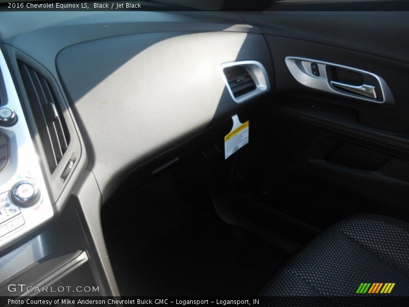 Black / Jet Black 2016 Chevrolet Equinox LS