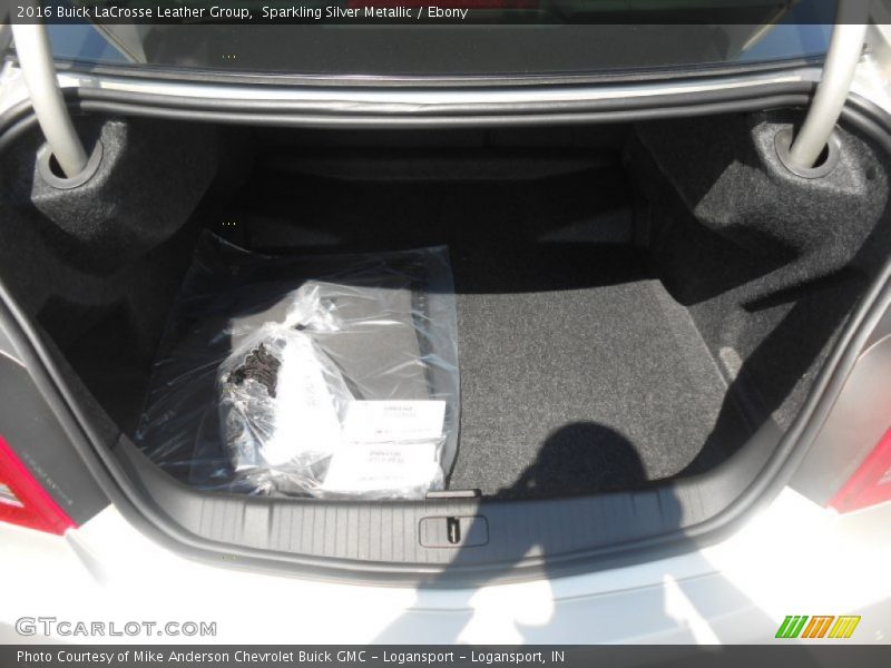  2016 LaCrosse Leather Group Trunk