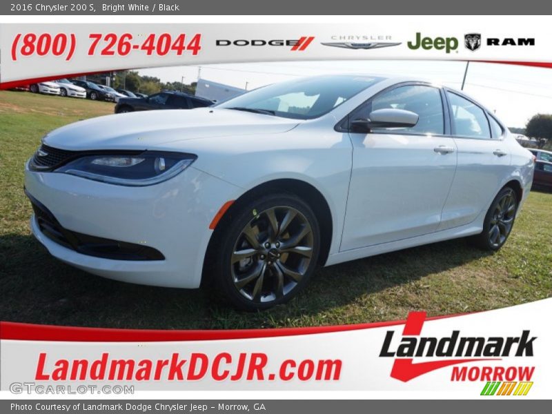 Bright White / Black 2016 Chrysler 200 S