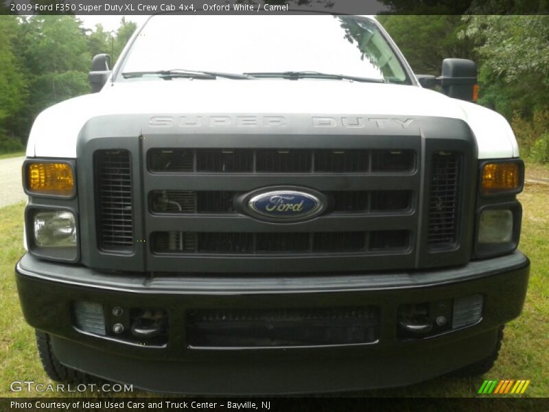 Oxford White / Camel 2009 Ford F350 Super Duty XL Crew Cab 4x4