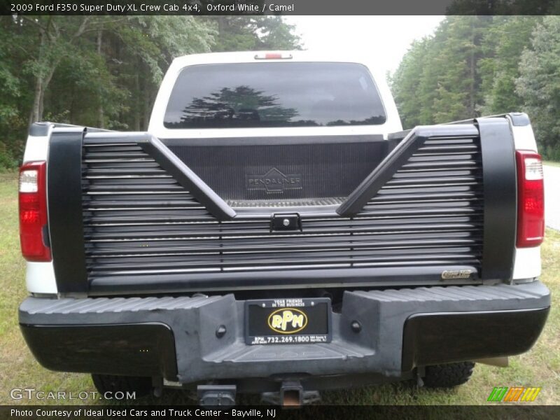 Oxford White / Camel 2009 Ford F350 Super Duty XL Crew Cab 4x4