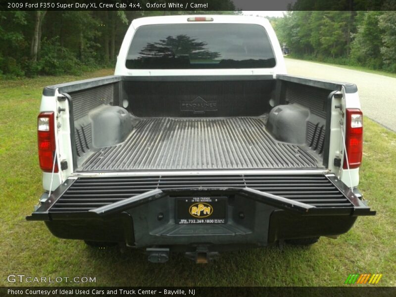 Oxford White / Camel 2009 Ford F350 Super Duty XL Crew Cab 4x4