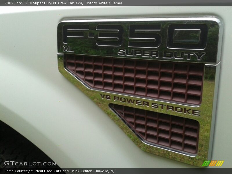 Oxford White / Camel 2009 Ford F350 Super Duty XL Crew Cab 4x4