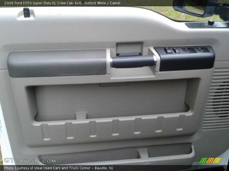Oxford White / Camel 2009 Ford F350 Super Duty XL Crew Cab 4x4