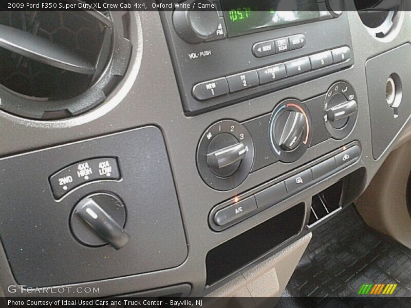 Oxford White / Camel 2009 Ford F350 Super Duty XL Crew Cab 4x4