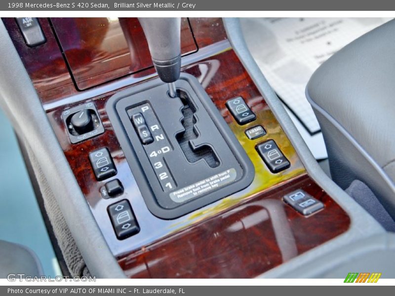 Controls of 1998 S 420 Sedan