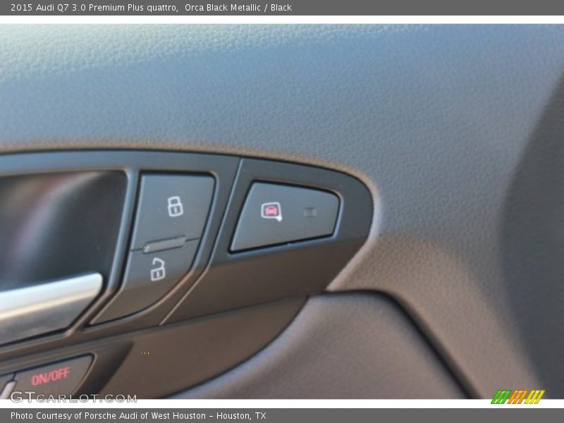 Orca Black Metallic / Black 2015 Audi Q7 3.0 Premium Plus quattro