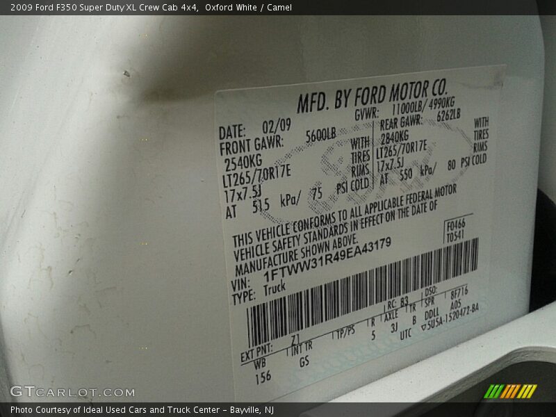 Oxford White / Camel 2009 Ford F350 Super Duty XL Crew Cab 4x4
