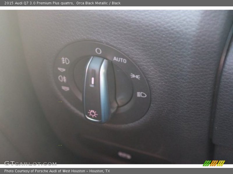 Orca Black Metallic / Black 2015 Audi Q7 3.0 Premium Plus quattro