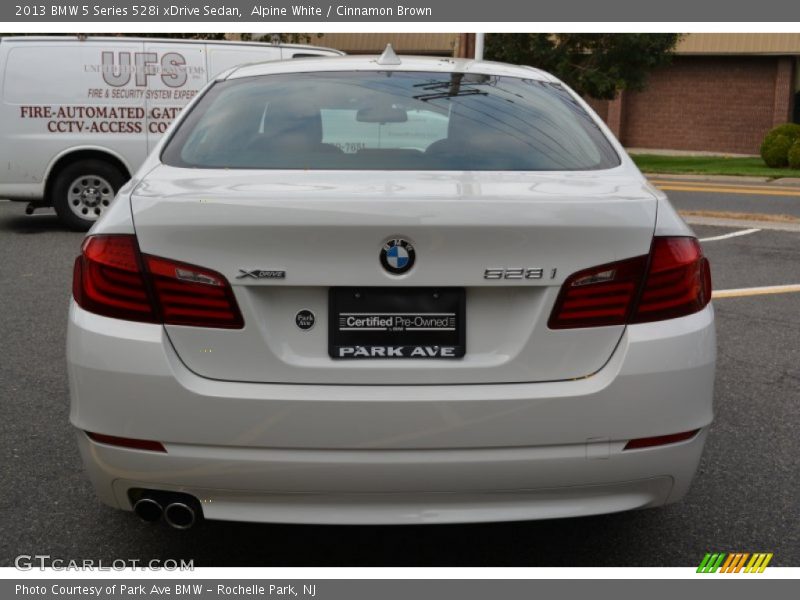 Alpine White / Cinnamon Brown 2013 BMW 5 Series 528i xDrive Sedan